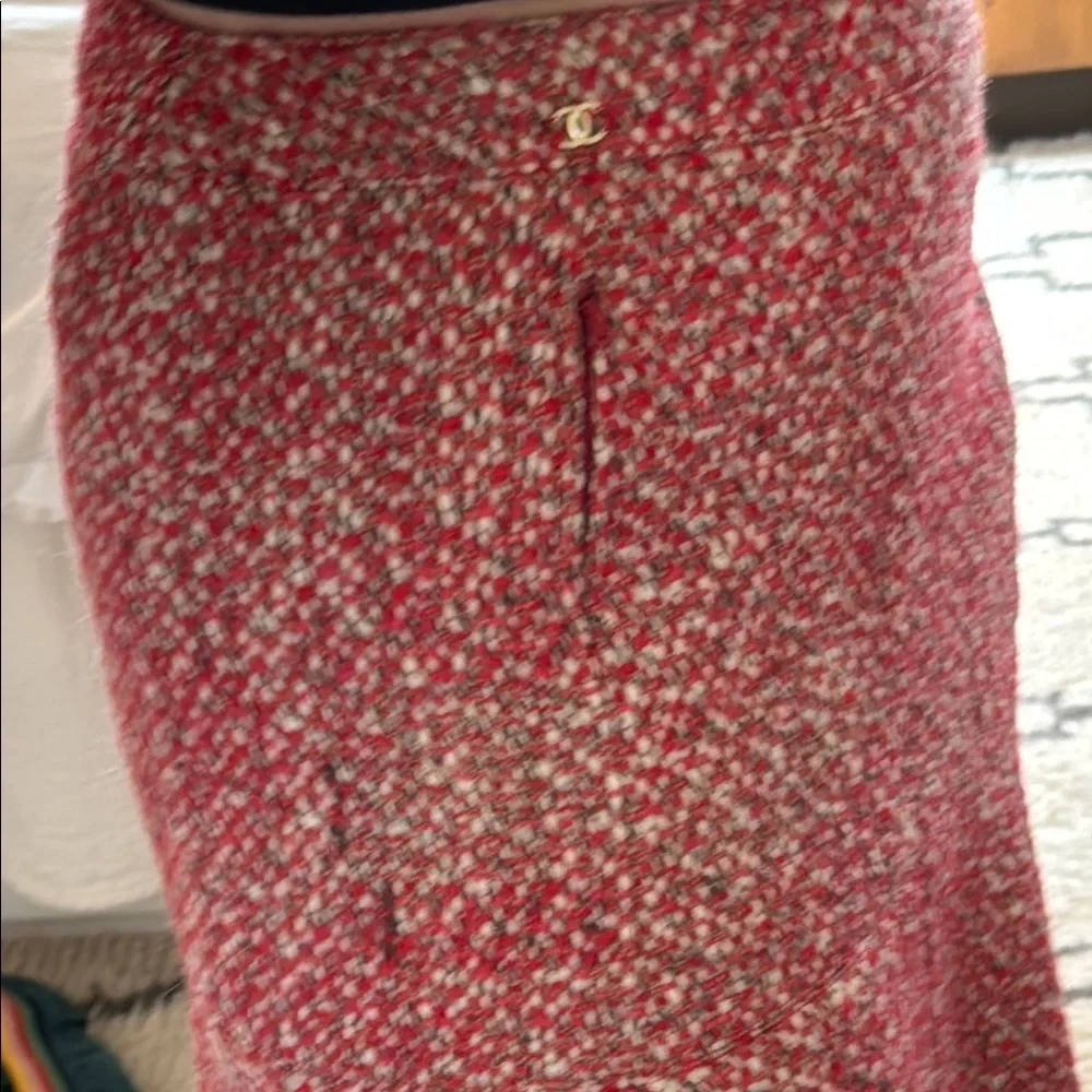 CHANEL wool tweed suit
